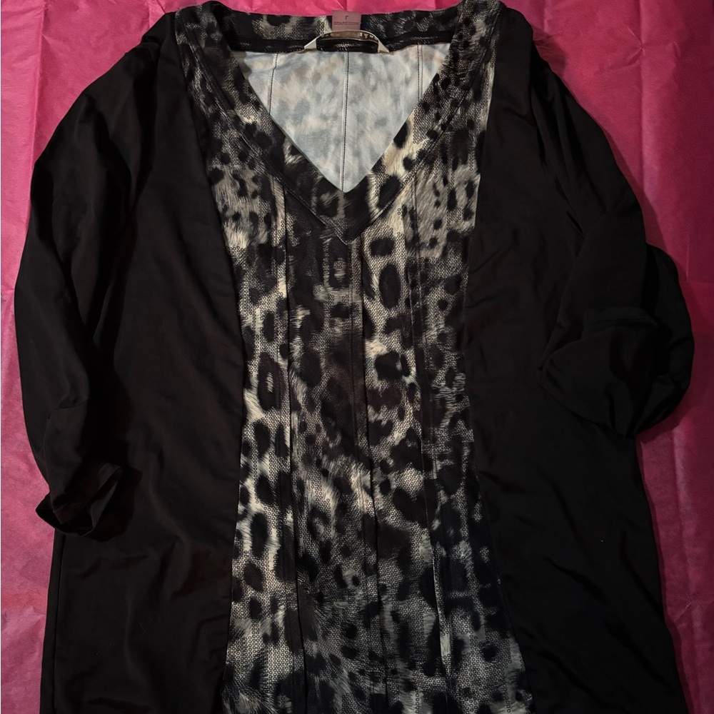 Peter Nygard Asymmetrical Black and Gray Long Sleeve Blouse